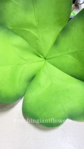 How to make a giant 4-leaf clover