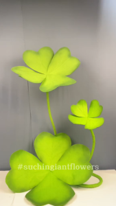 Giant 4-leaf clover
